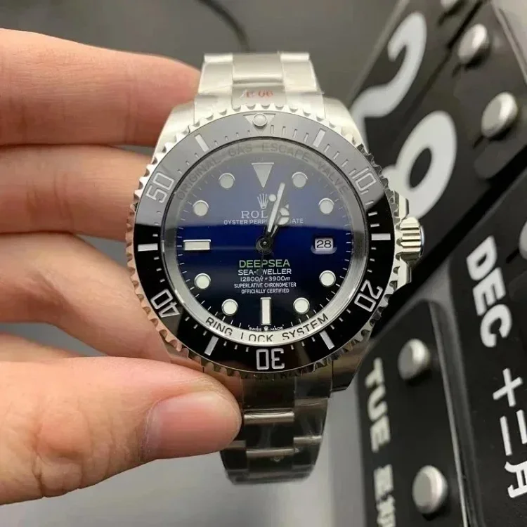   High-end Rolex wat