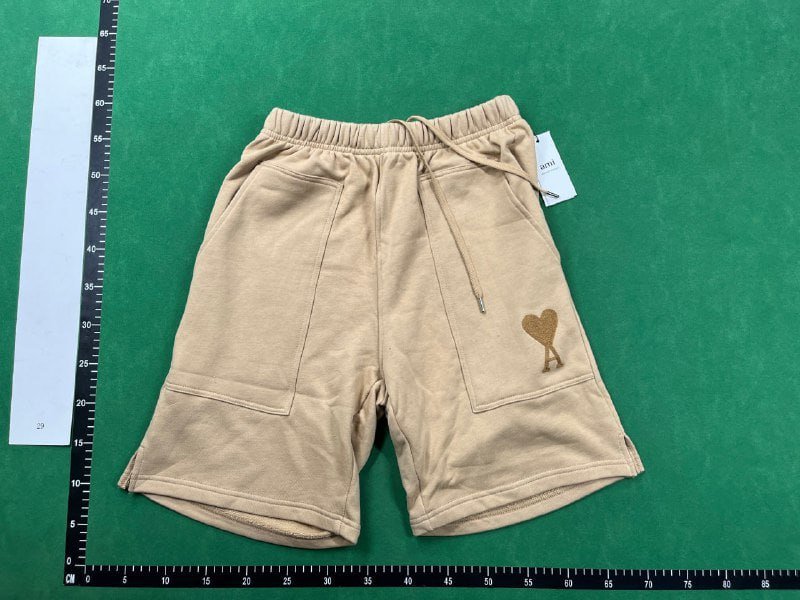 Ami shorts  (40 CP)