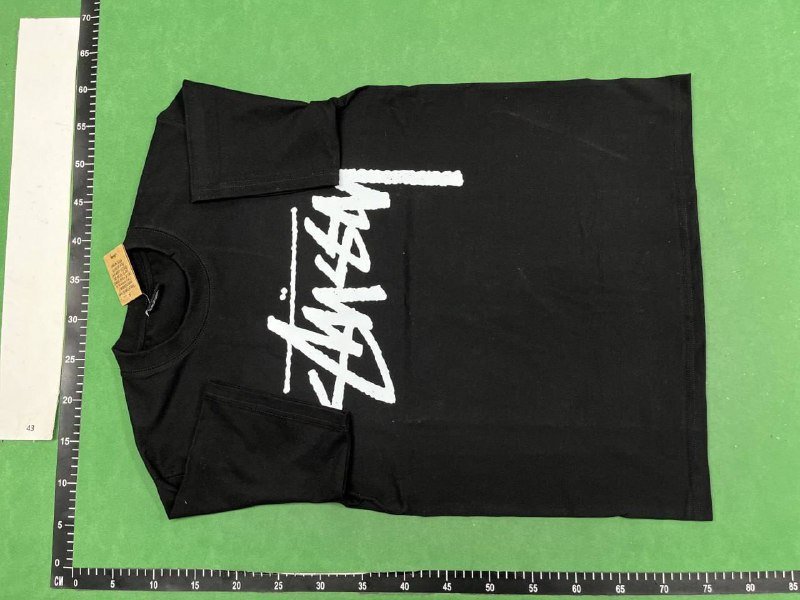  Stussy T-shirt