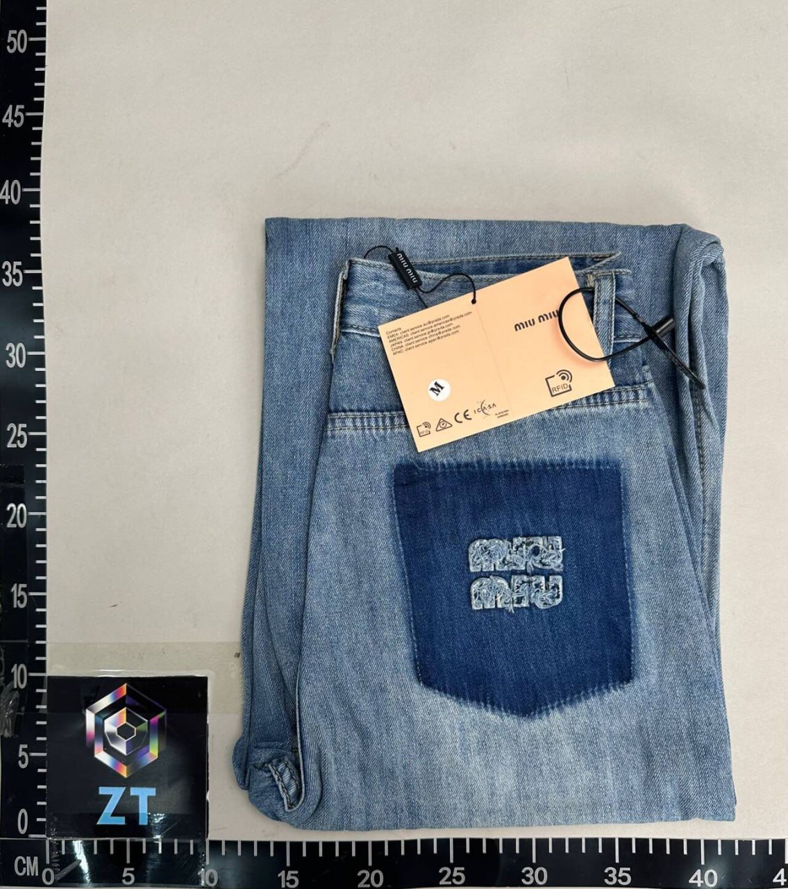 MIUMIU jeans