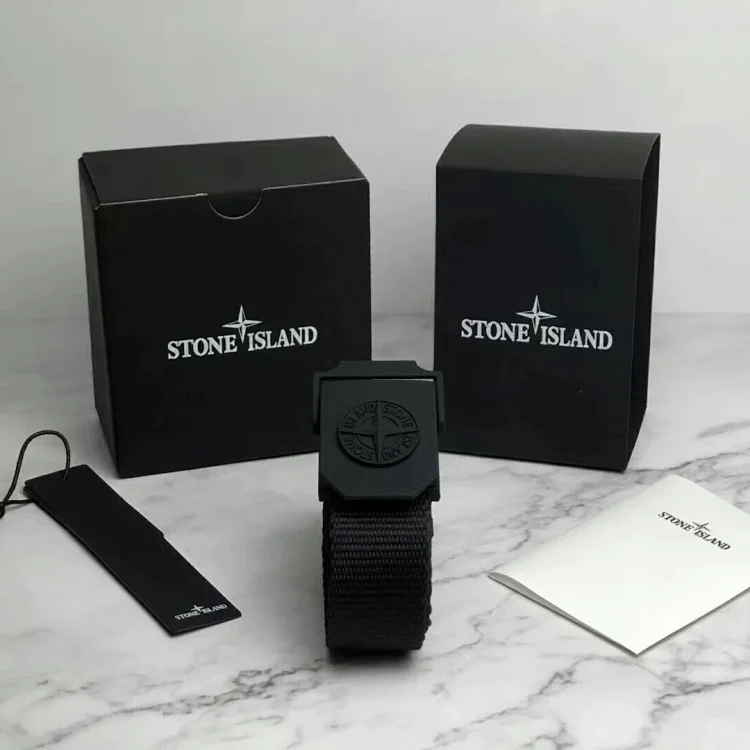 Stone Island Black Watch with Canvas 