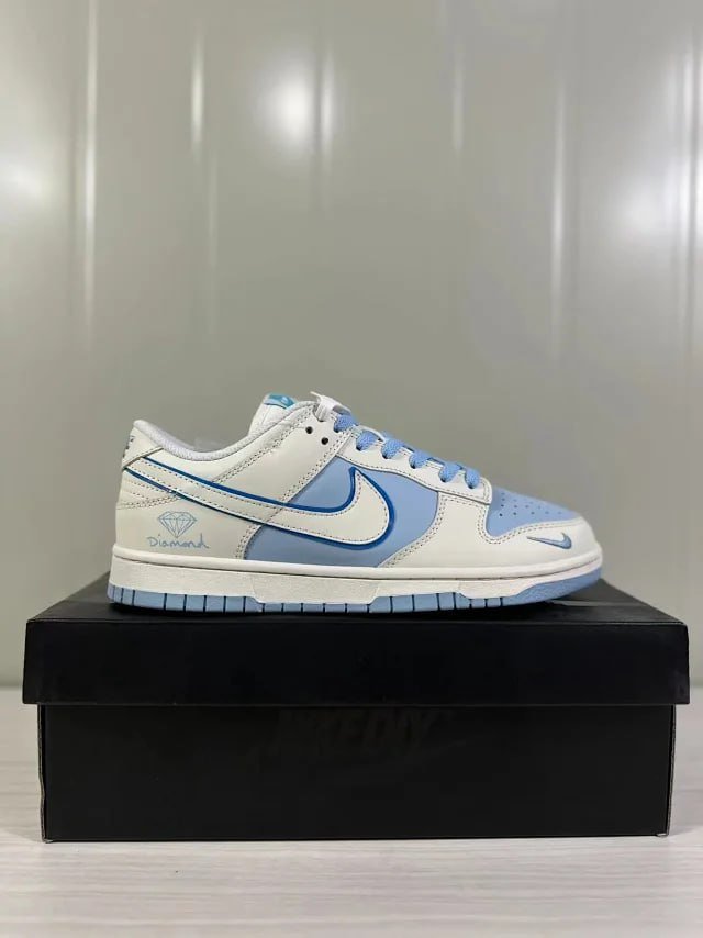 NIKE DUUNK the north face supreme bape Louis LV carhartt gucci 2026 dior 