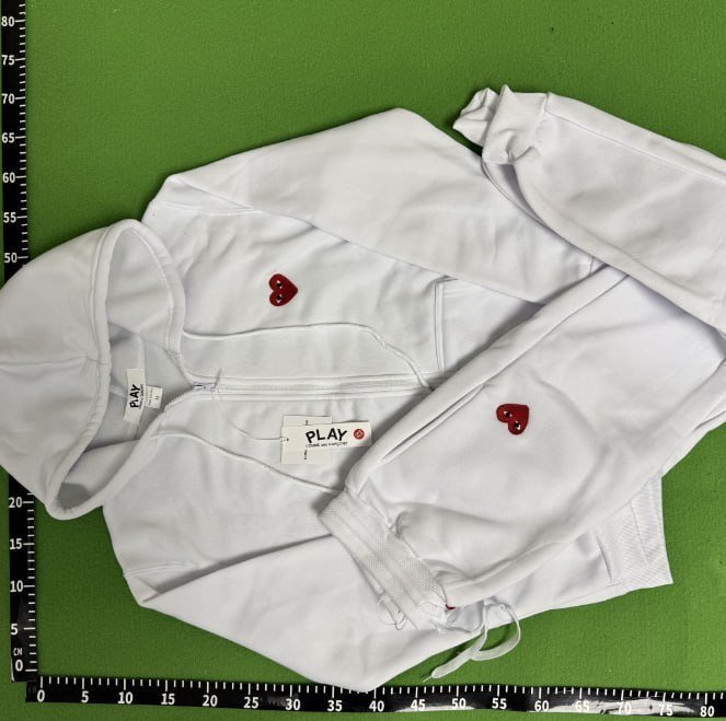 Comme des Garçons  PLAY  suits/Hoodies