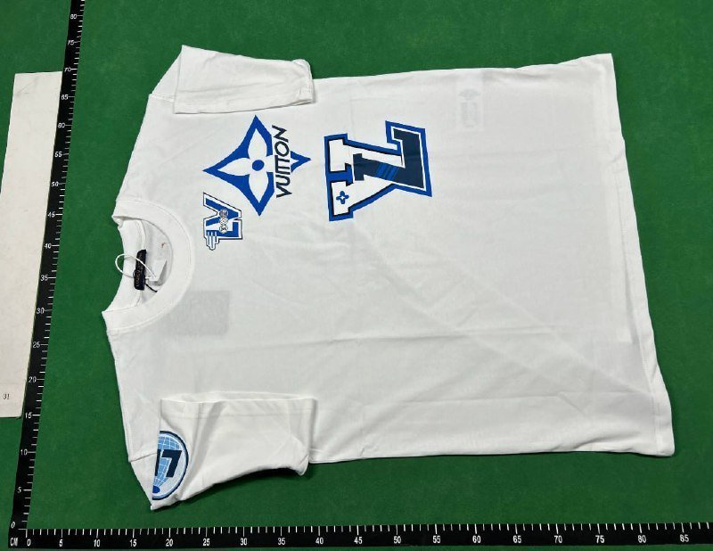 LV T-Shirt（20 STYLE TOP）