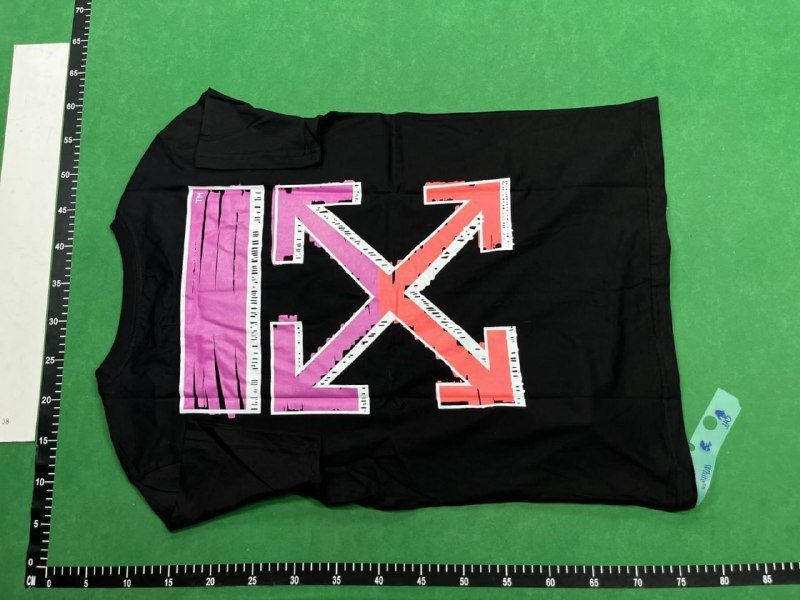 Off-White T-shirt（39 STYLE TOP）