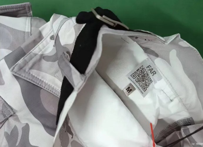 Vetements Style Camo Cargos pants