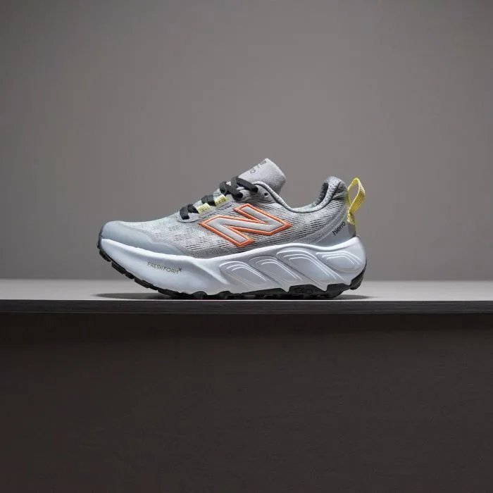 new balance hierro V9 shoes