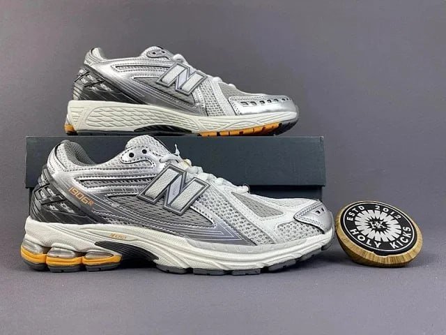 New Balance 1906