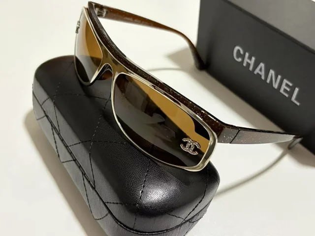 CHANEL sunglasses