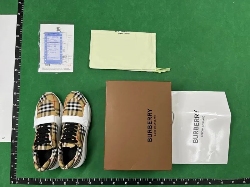 Burberry/Off white Shoes Sneakers shoes 