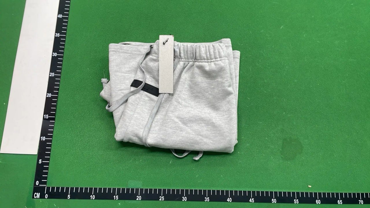 Essentials Shorts (FOG)(Fear Of God)