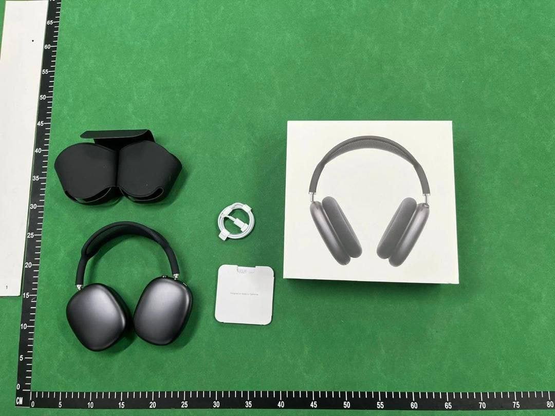 Apple AirPods / Watches (39 styles TOP)