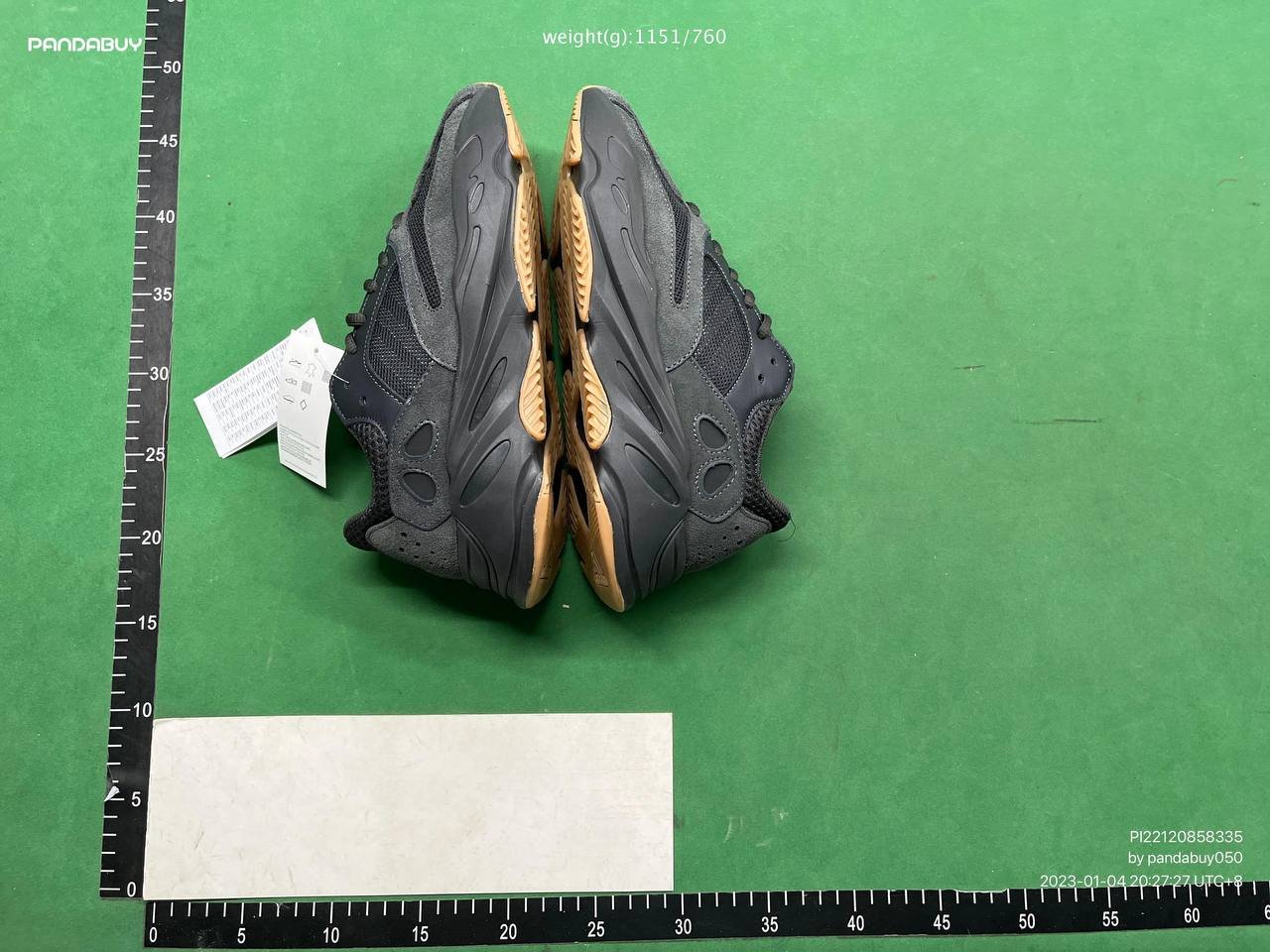 Yeezy boost 700