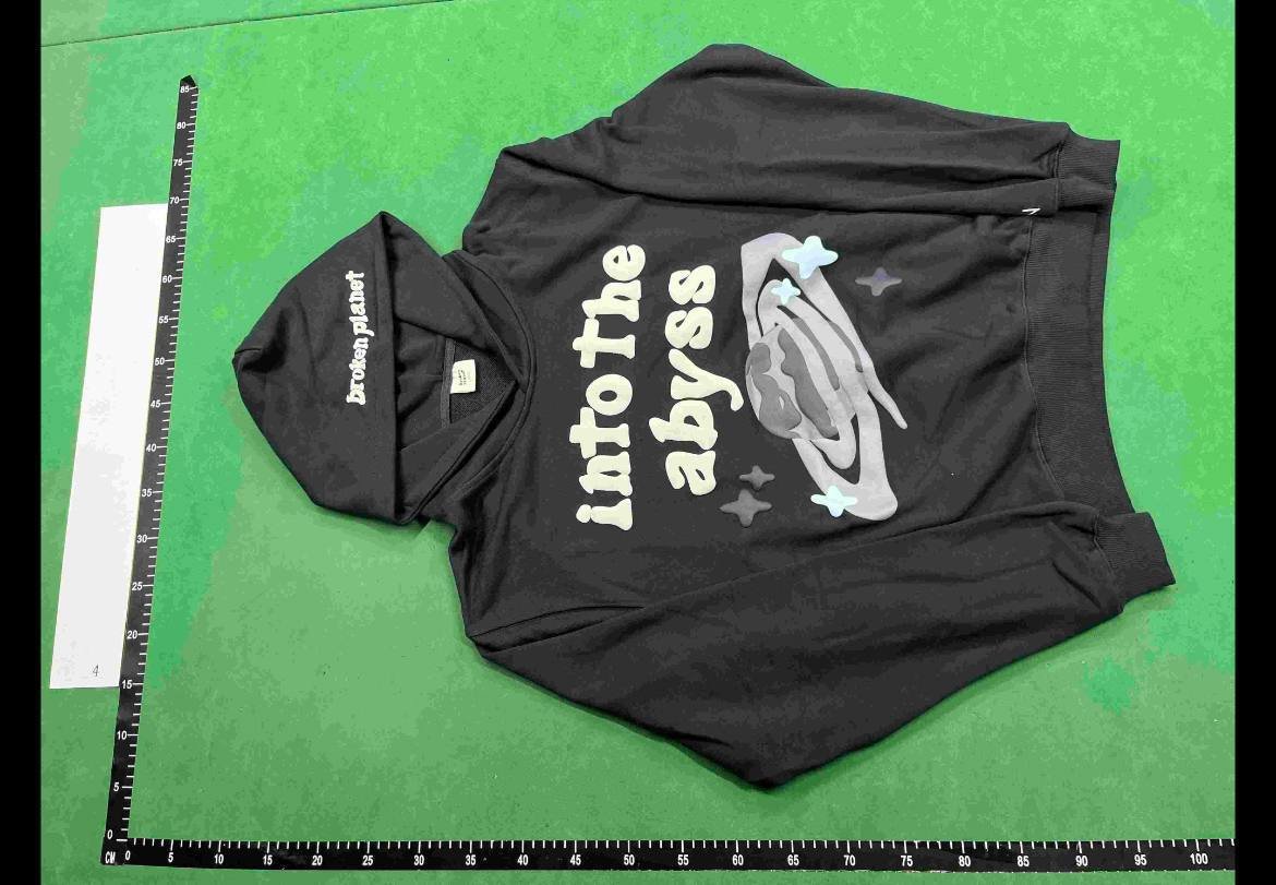 BROKEN PLANET Hoodie
