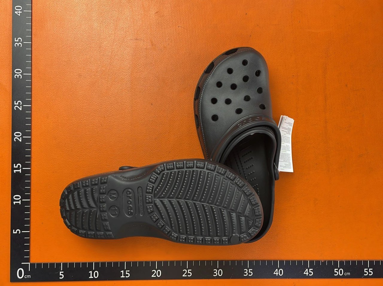 crocs
