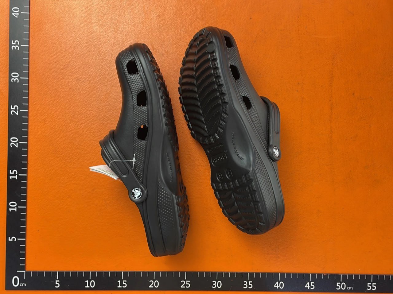 crocs