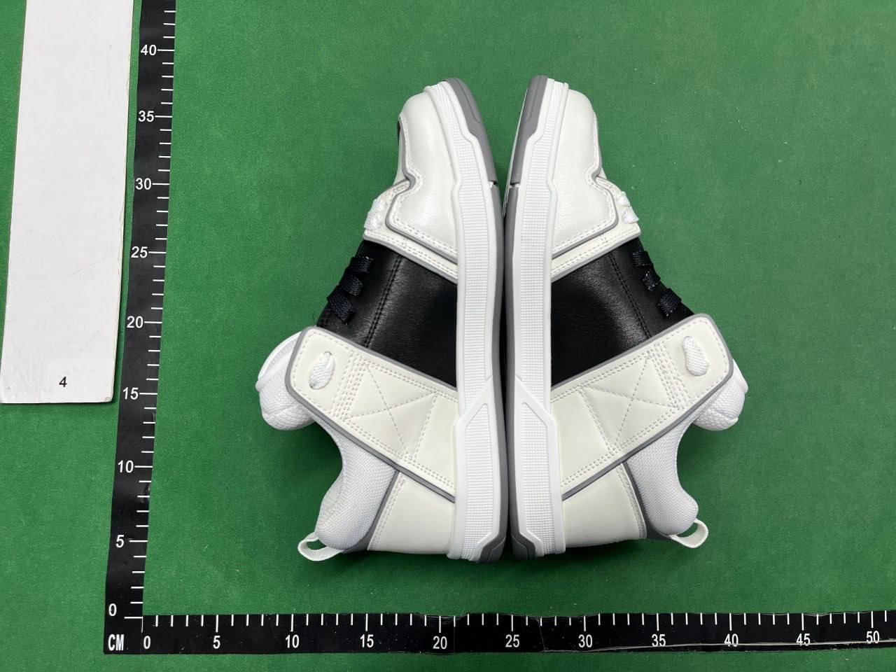 gucci shoes (40 CP)