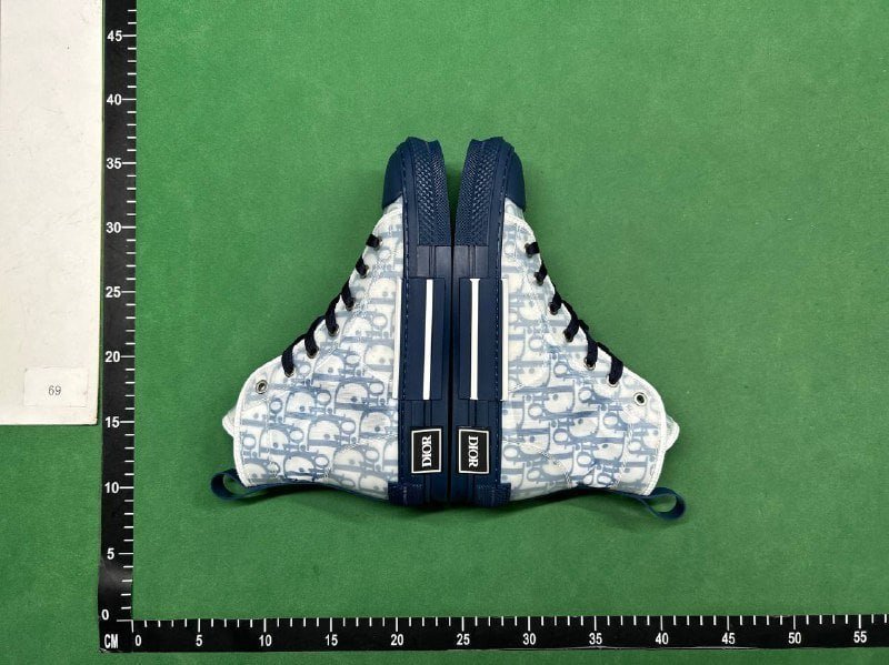 Dior B23