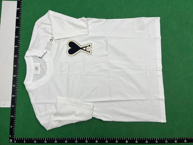 AMI T-shirt ( 40 + styles)