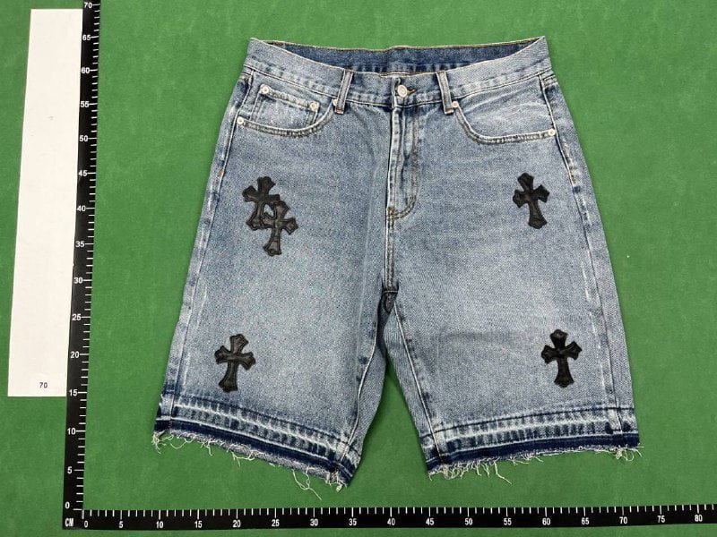 Chrome hearts denim shorts  (25 CP)