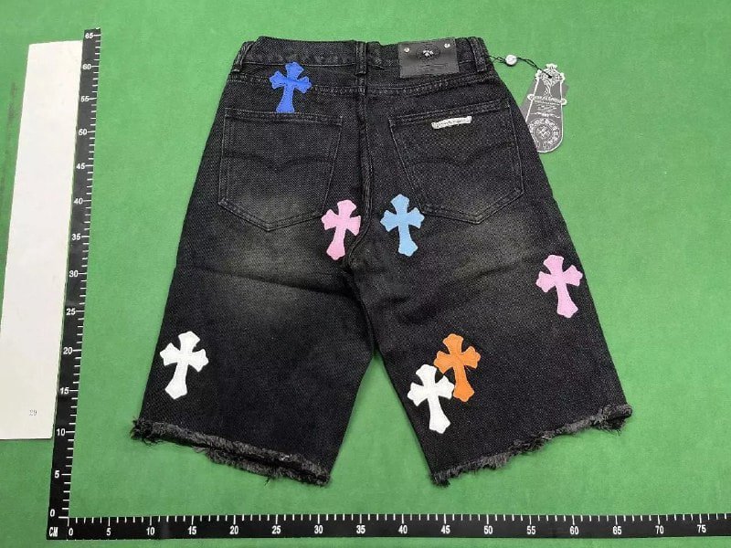Chrome hearts denim shorts  (25 CP)