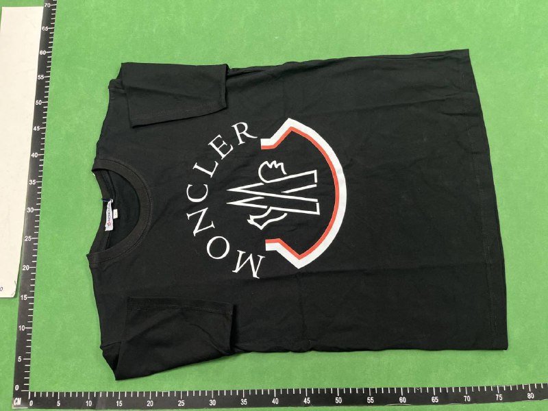 stone island T-shirt