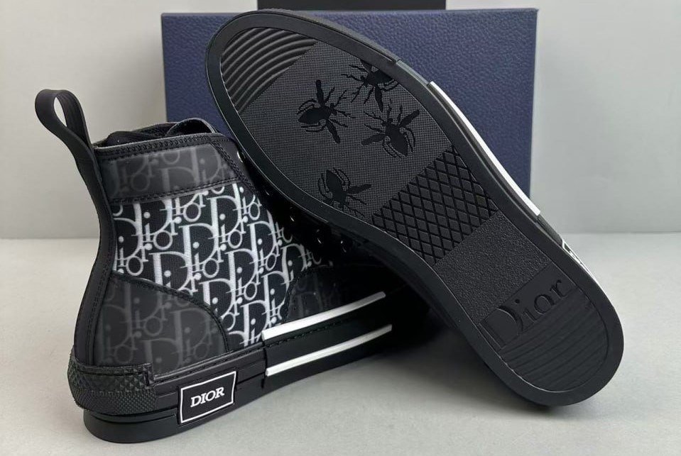 Dior B23