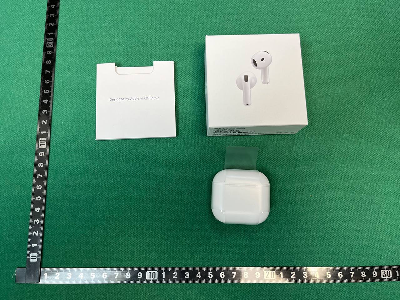 AirPods 4 ANC