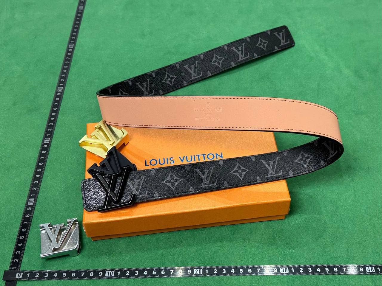 LV Belt （gift box）