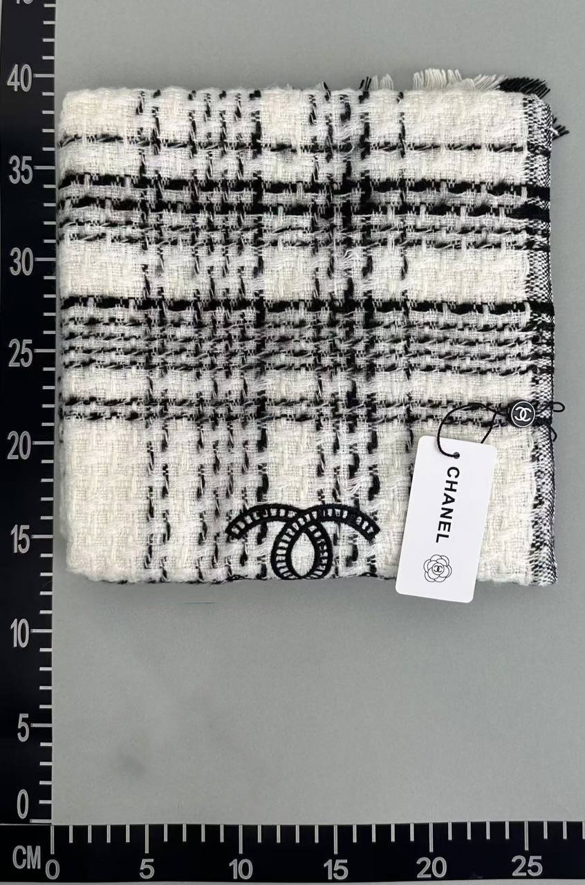 CHANEL Scarf 