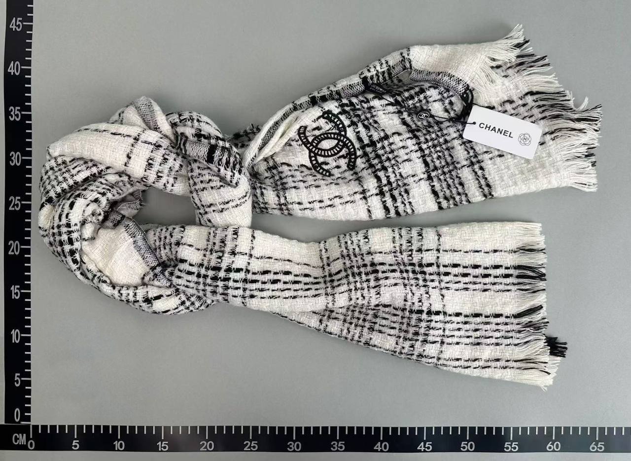 CHANEL Scarf 