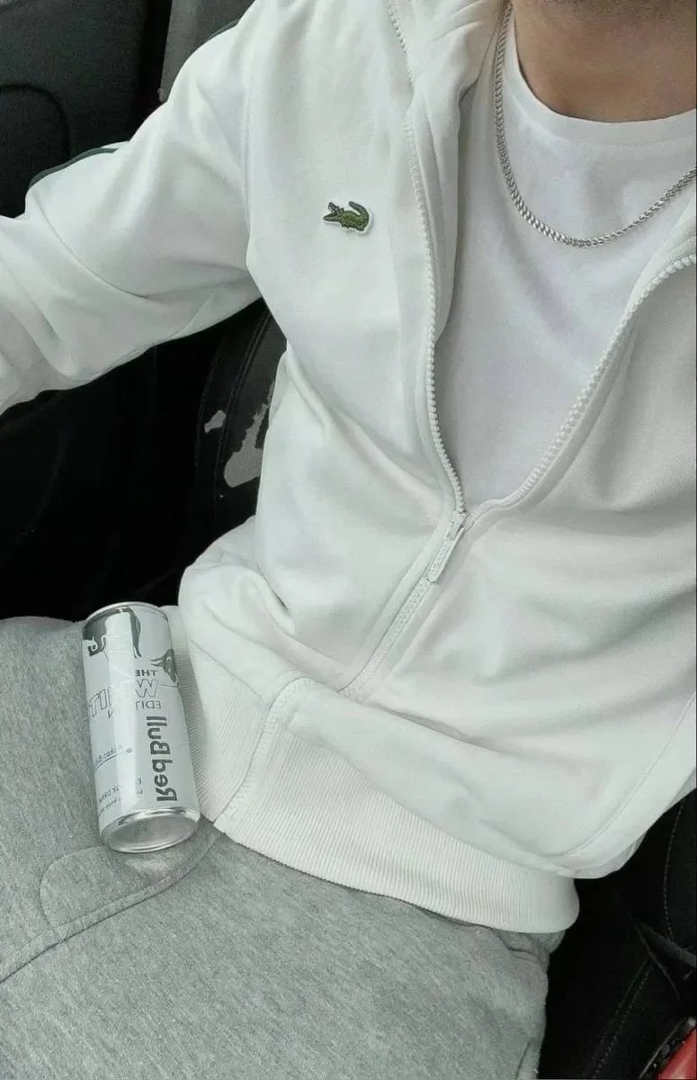 Lacoste sweatshirt