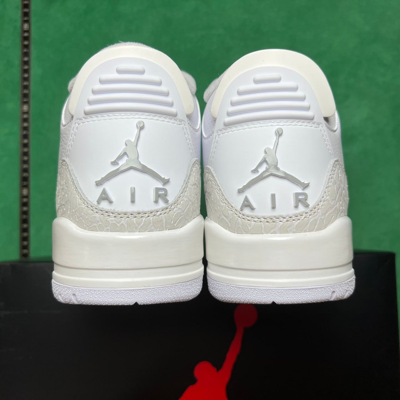 Air Jordan 3 Retro 