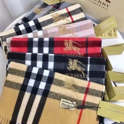 Burberry Scarf 