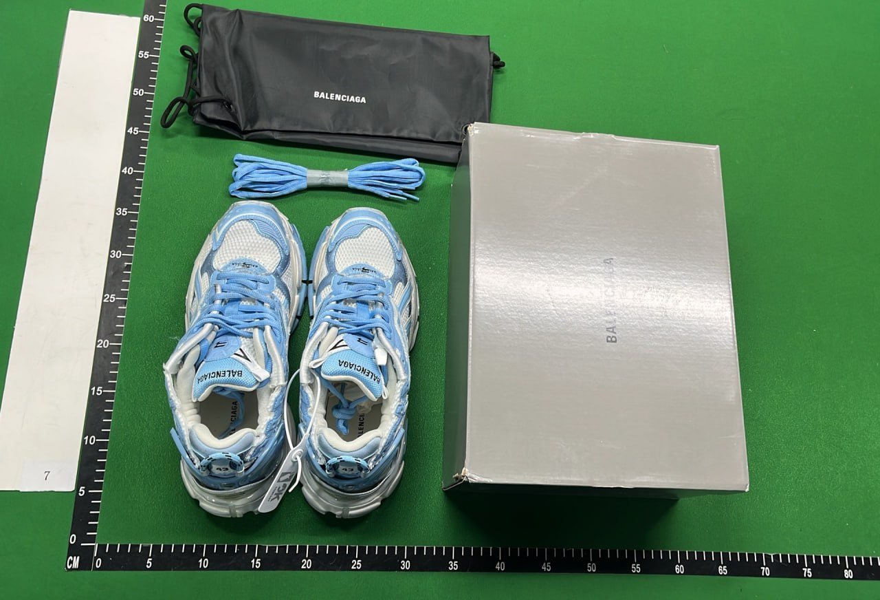  Balenciaga Runner 7.0 Series Sneakers 