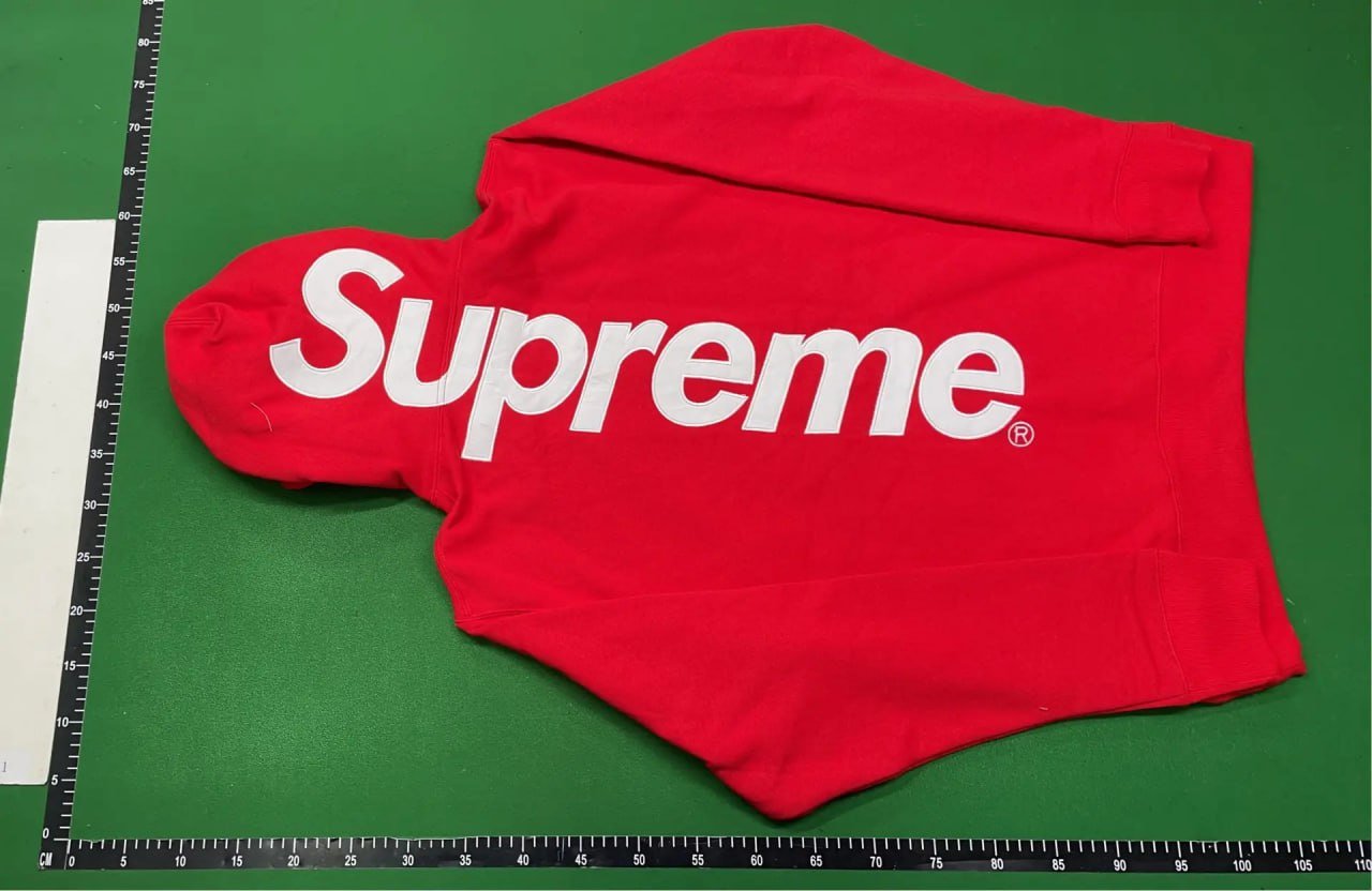 Supreme Hoodie 