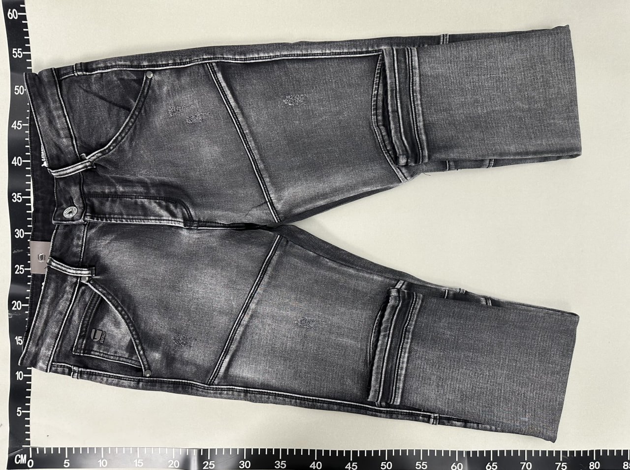 TRUE  RELIGION JEANS