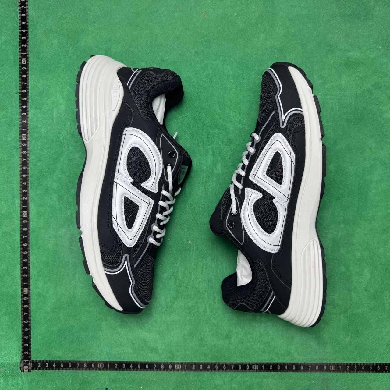 Dior B30
