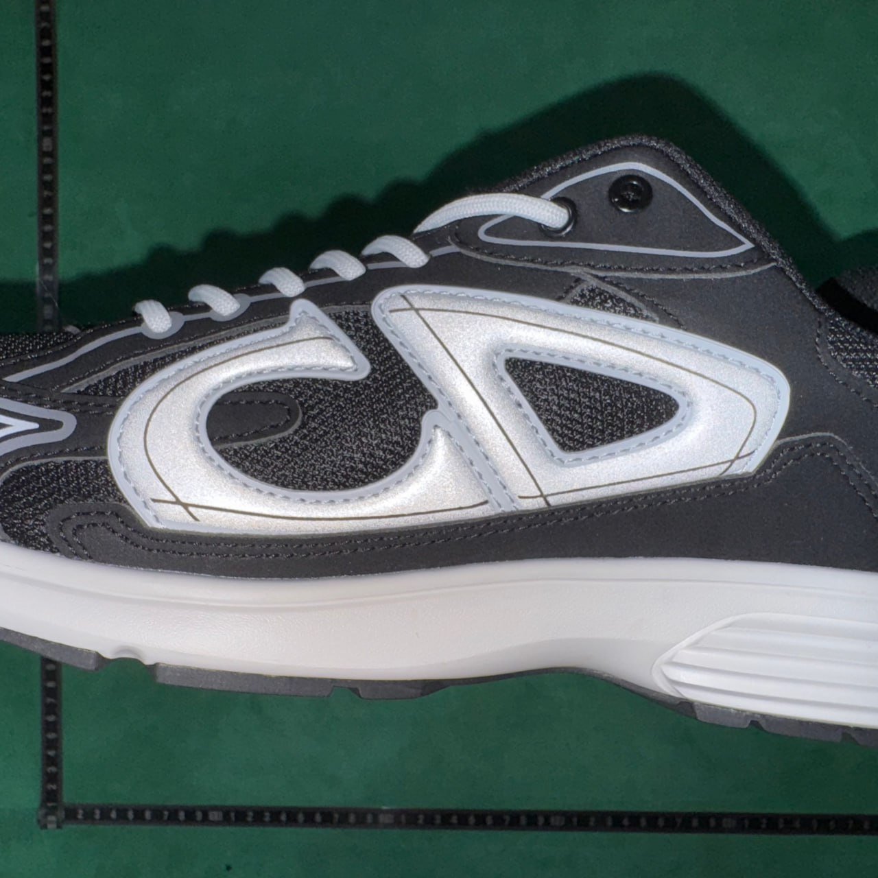 Dior B30