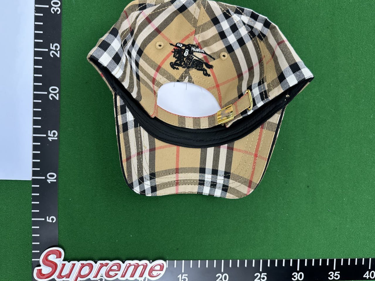 Burberry Cap 