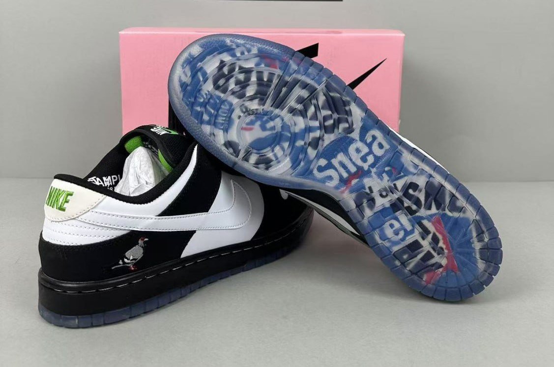 NIKE DUNK