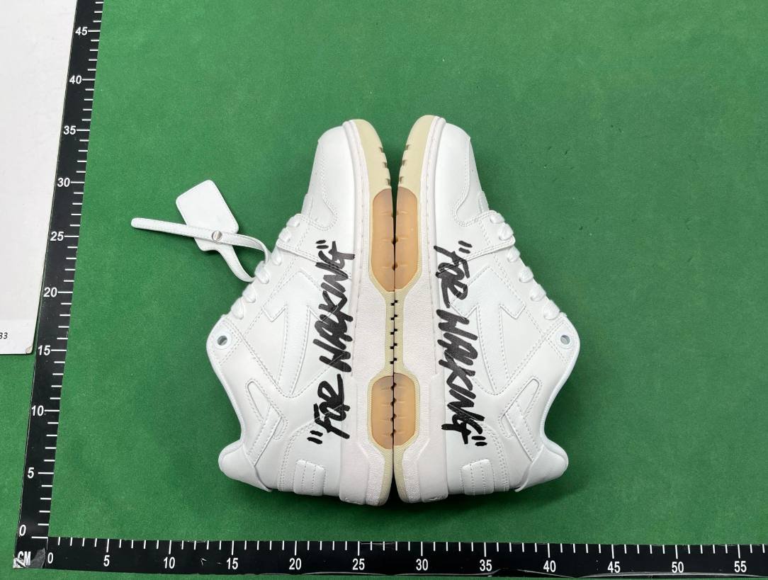 Off-White B22 Sneakers 