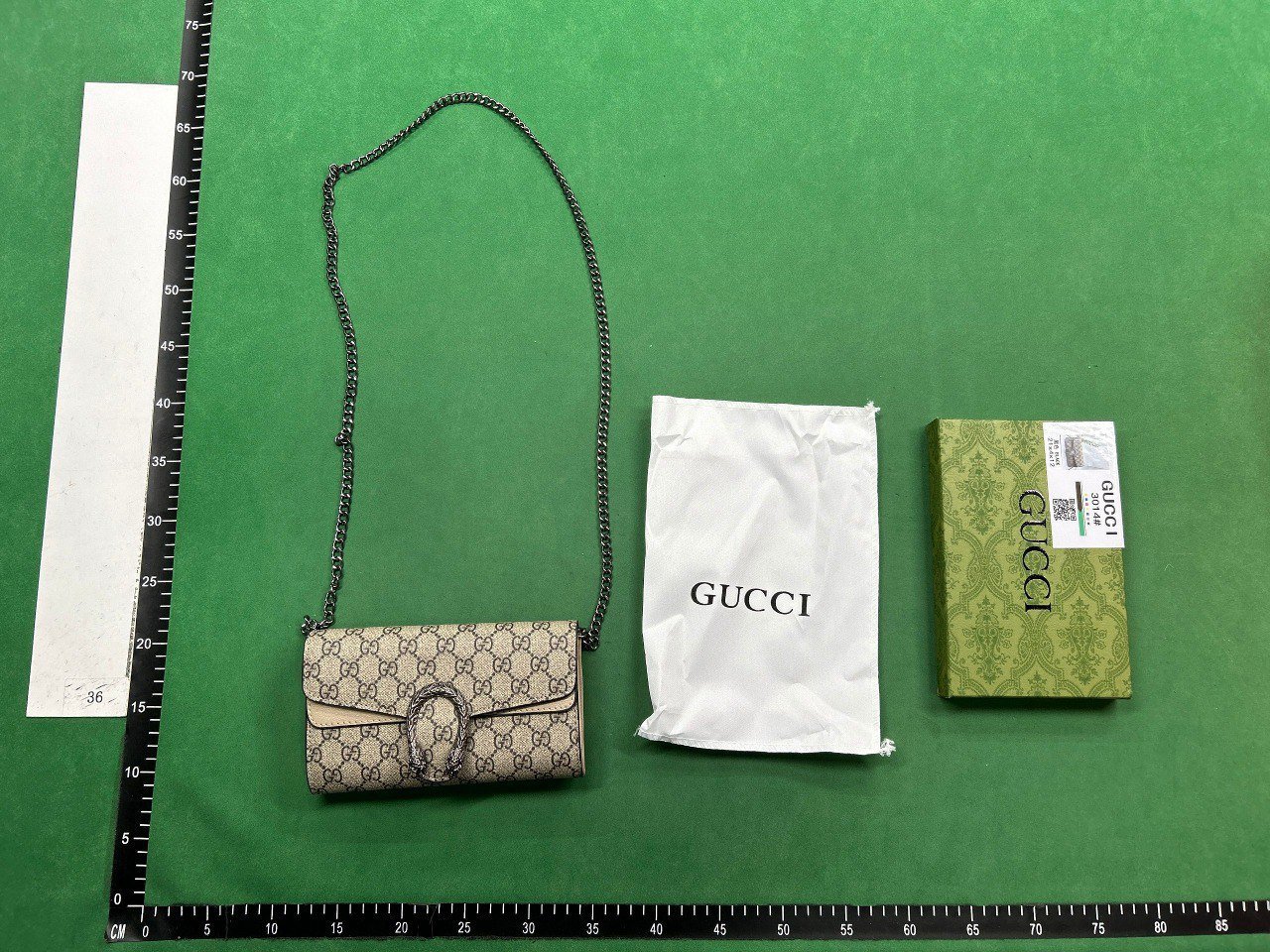 Gucci Dionysus GG Supreme Shoulder Bag