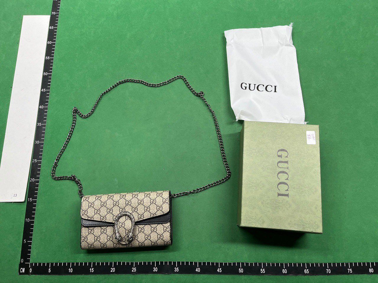 Gucci Dionysus GG Supreme Shoulder Bag