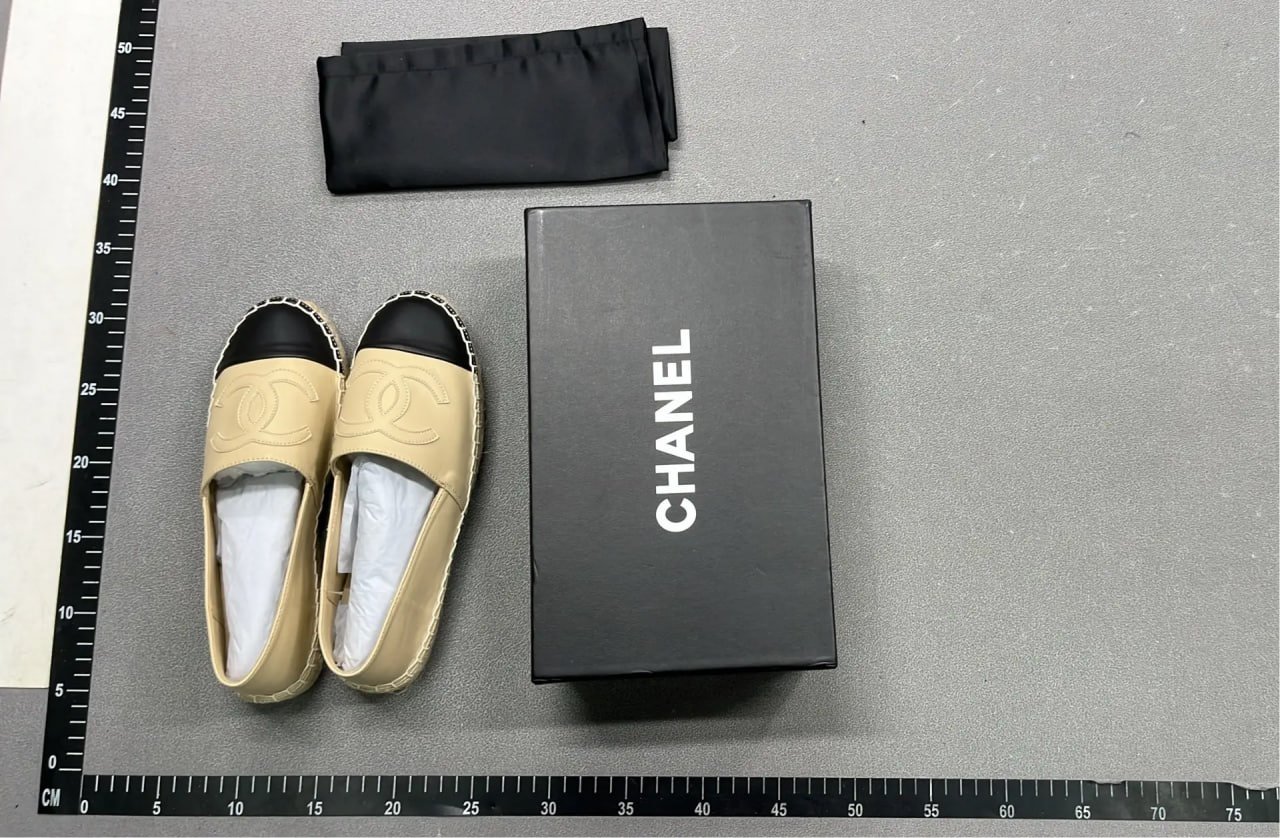 Chanel CC Logo Espadrilles 