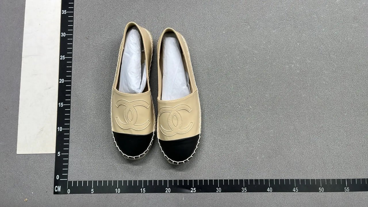 Chanel CC Logo Espadrilles 