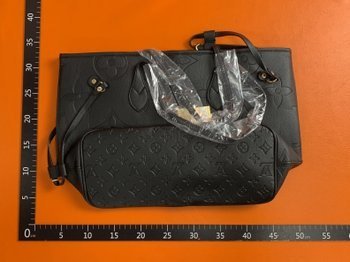 Louis Vuitton Neverfull Tote Bag with Pouch