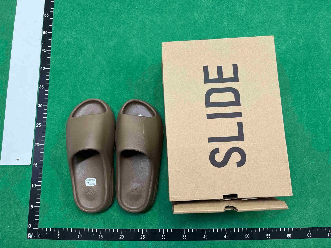 Yeezy Slide 