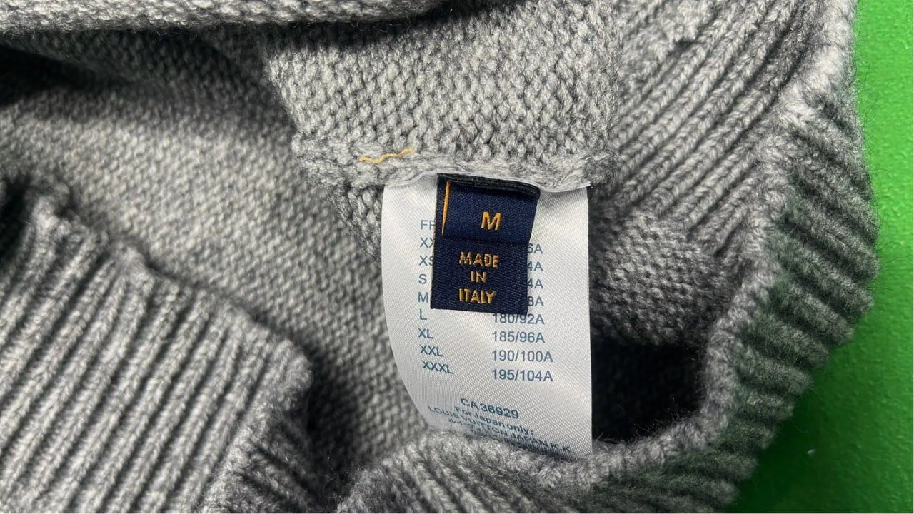 Louis Vuitton sweater 