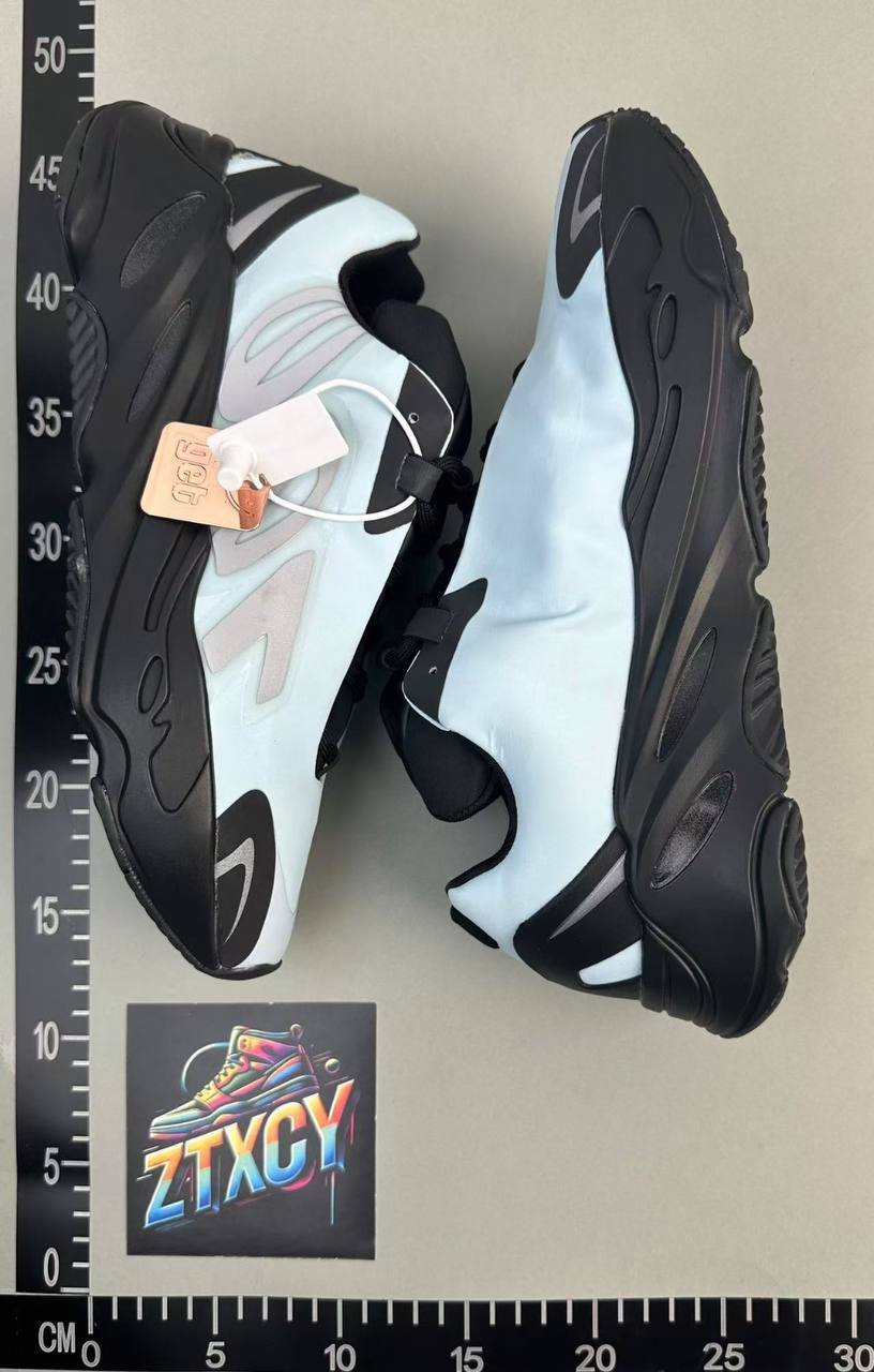 Yeezy 700 Boost